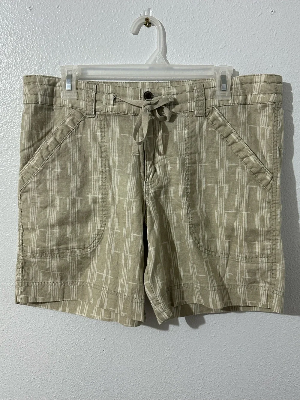 Patagonia Island 55% Hemp Beige Shorts Vacation Beach 7” Inseam Womens Size 12